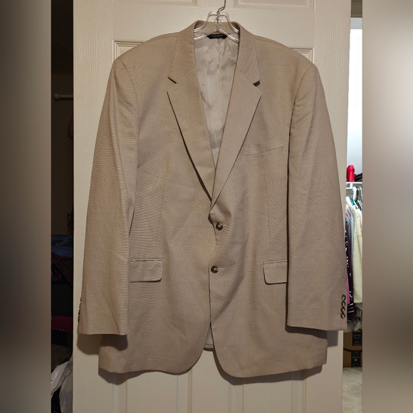 Jos A Banks Tan 2 Piece Suit Sz 50L